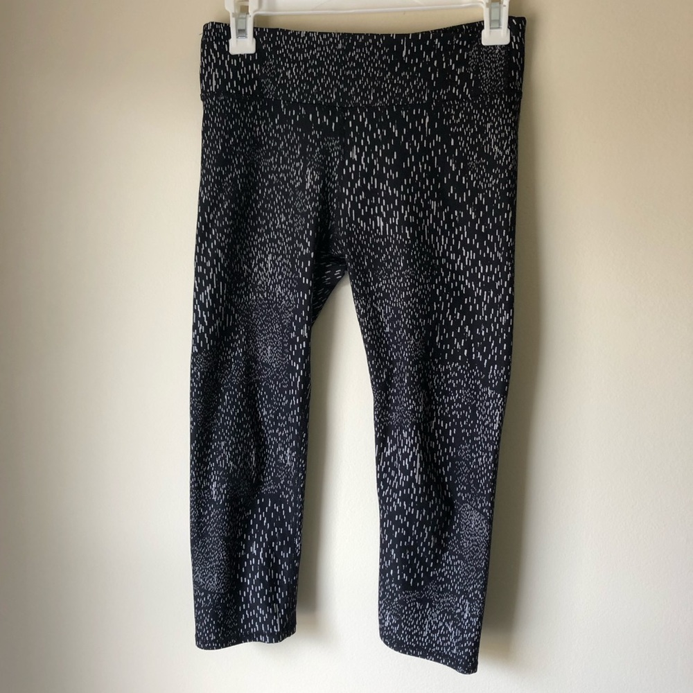 Fabletics Capri Patterned Leggings - image 1